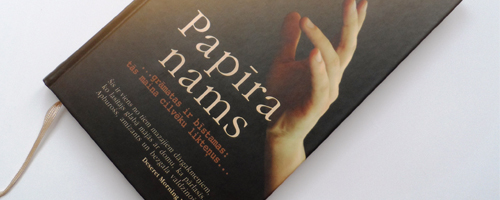 Ceļojošā grāmata ar vēstījumu nonāk bibliotēkā
