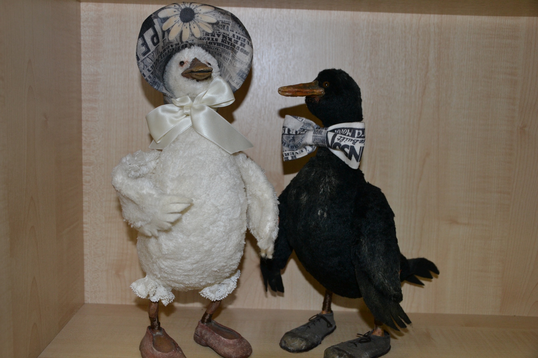 Leļļu izstāde Kalnciema bibliotēkā