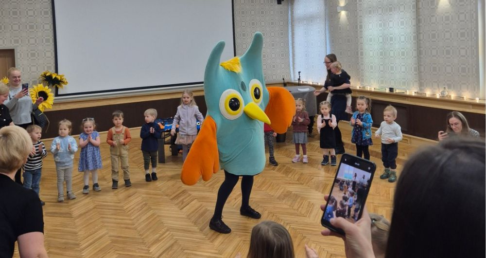 “Mazo pūcēnu skoliņas” absolventi svin savu izlaidumu