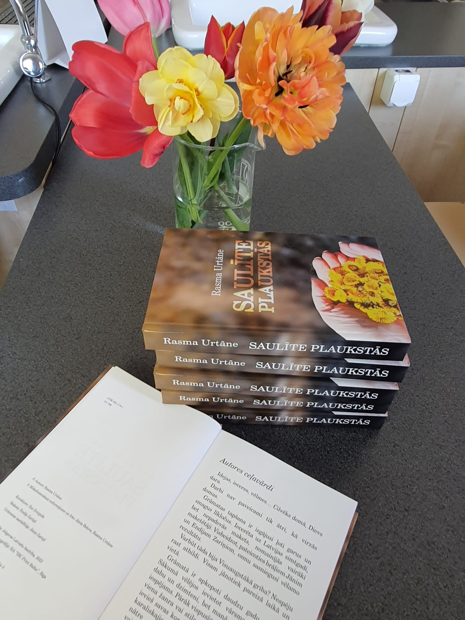 Rasmas Urtānes grāmatas “Saulīte plaukstās” atvēršanas svētki