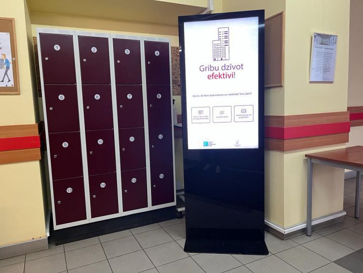 Bibliotēkā pieejams digitālais stends par ēku atjaunošanu