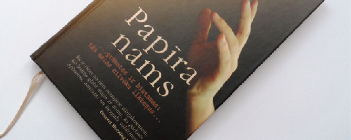 Ceļojošā grāmata ar vēstījumu nonāk bibliotēkā