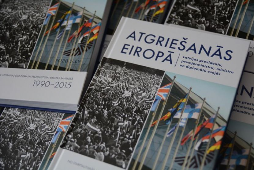 Dāvinājumi bibliotēkām