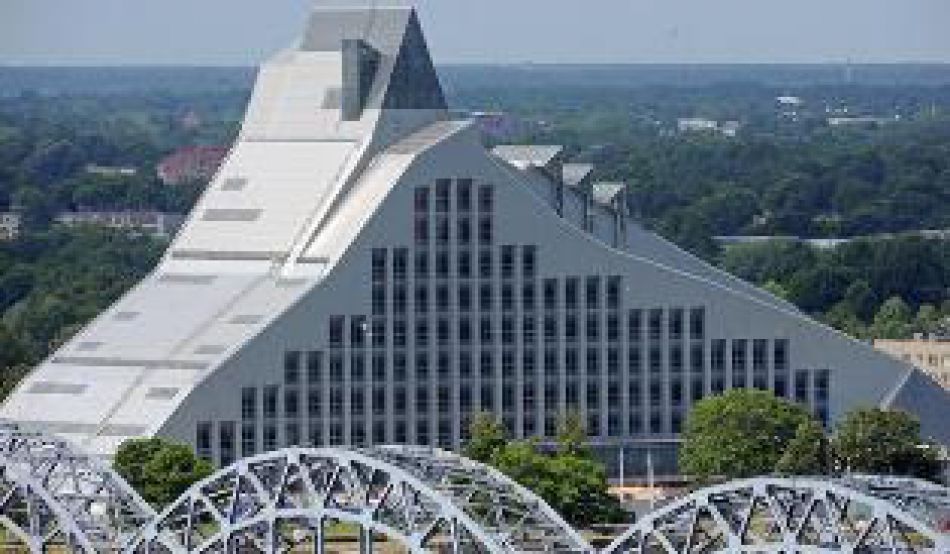 GAISMAS PILS atklāšana