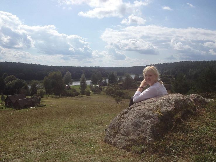 Ir kāda brīnumskaista zeme