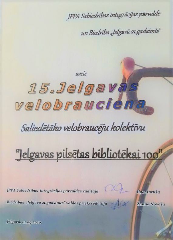 Jelgavas pilsētas bibliotēka iegūst balvu velobraucienā 