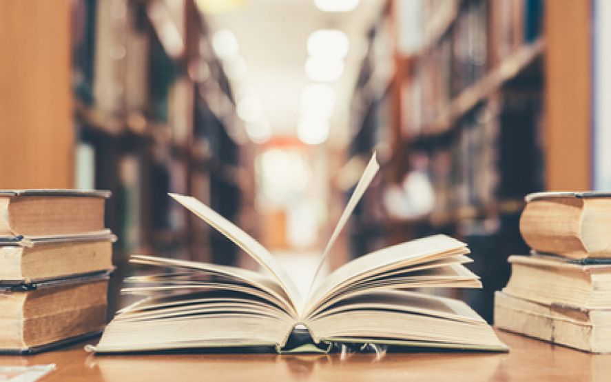 Marta grāmatu izstādes Jelgavas pilsētas bibliotēkā