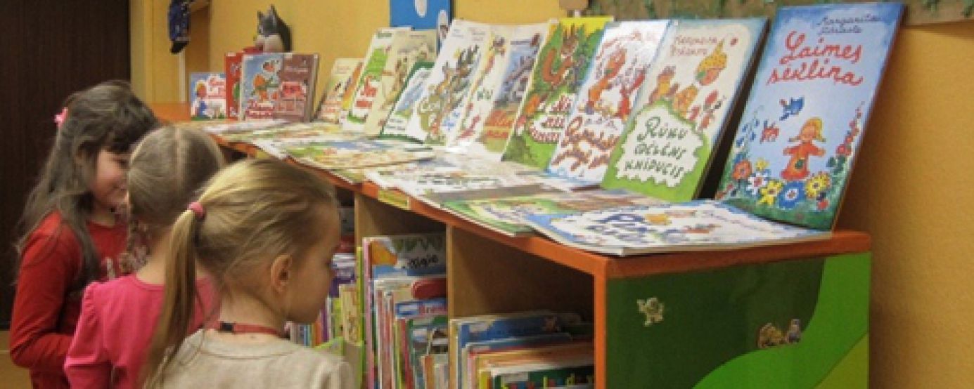 M.Stārastes mēnesis bērnu bibliotēkā (Foto) 