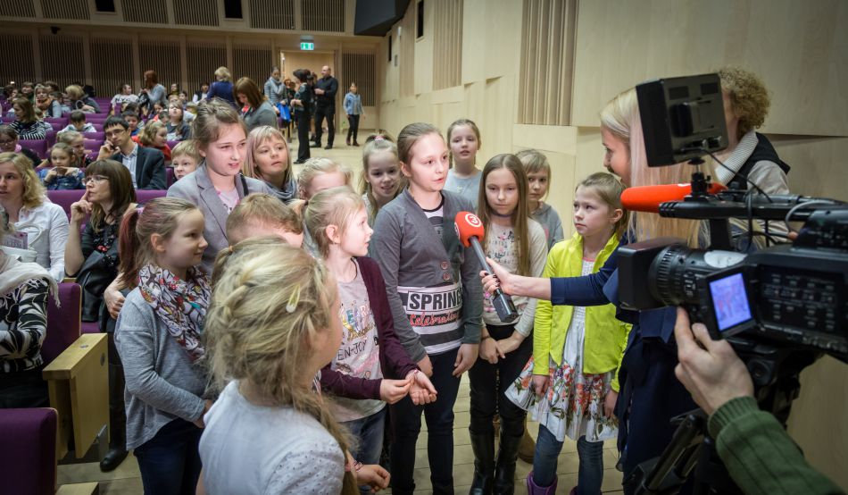 Noslēgušies Lielie lasīšanas svētki – Latvijas Nacionālās bibliotēkas lasīšanas veicināšanas programmas „Bērnu, jauniešu un vecāku žūrija 2017“ rezultāti
