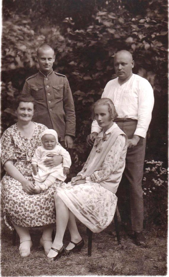 Pagarināta izstāde „Eriks Ādamsons un Jelgava”! 