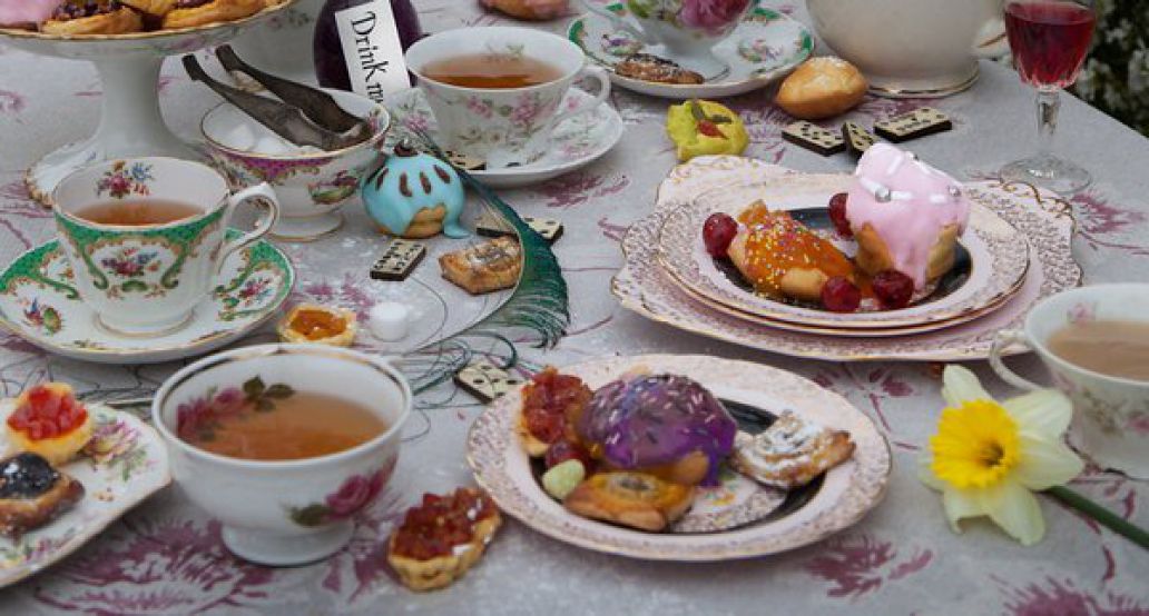 Pasaules literatūra un kulinārais mantojums: virtuālā izstāde „Literārais pusdienlaiks”